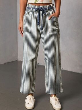 New Vici Pinstripe Straight Leg Jeans XS